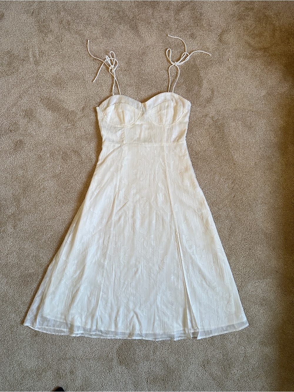 Lulus Loveliest Looks White Floral Jacquard Tie Strap Midi Dress Size S